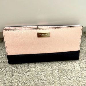 Kate spade New York wallet